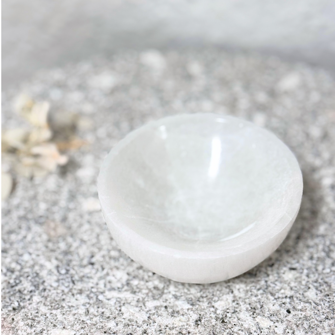 Selenite Round Bowl 8cm