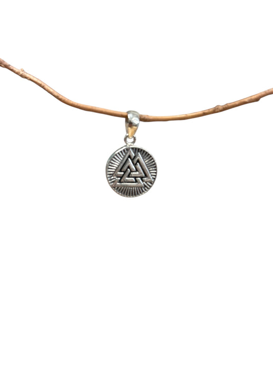 Valknut Viking Triple Triangle Protection Pendant in Silver