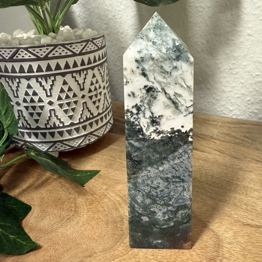 Moss Agate Obelisk 01