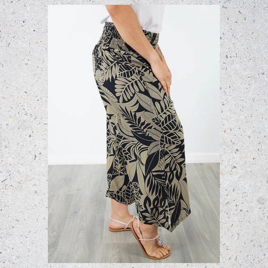 Black Almond Boho Bazaar 3/4 Pants