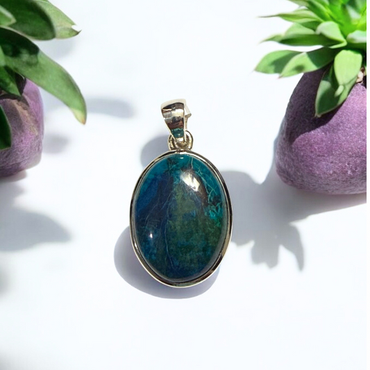 Shattucktite Oval Pendant in Silver