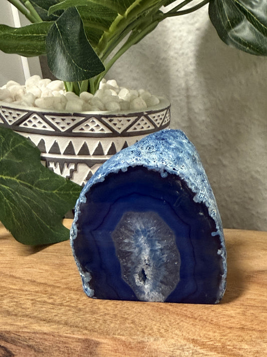 Blue Agate Cut Base