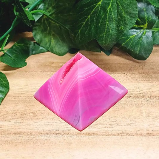 Pink Agate Pyramids 001 Medium pyramid