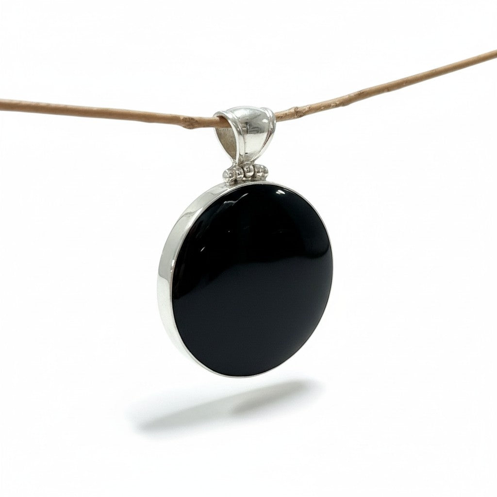 Power Shell Reversible Pendant Black Power Shell in Silver