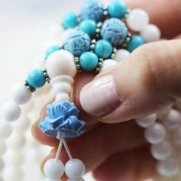 Prayer Beads White, Agates and Gemstones