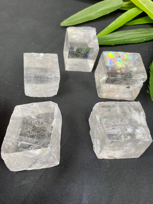 Optical Calcite Rhombus