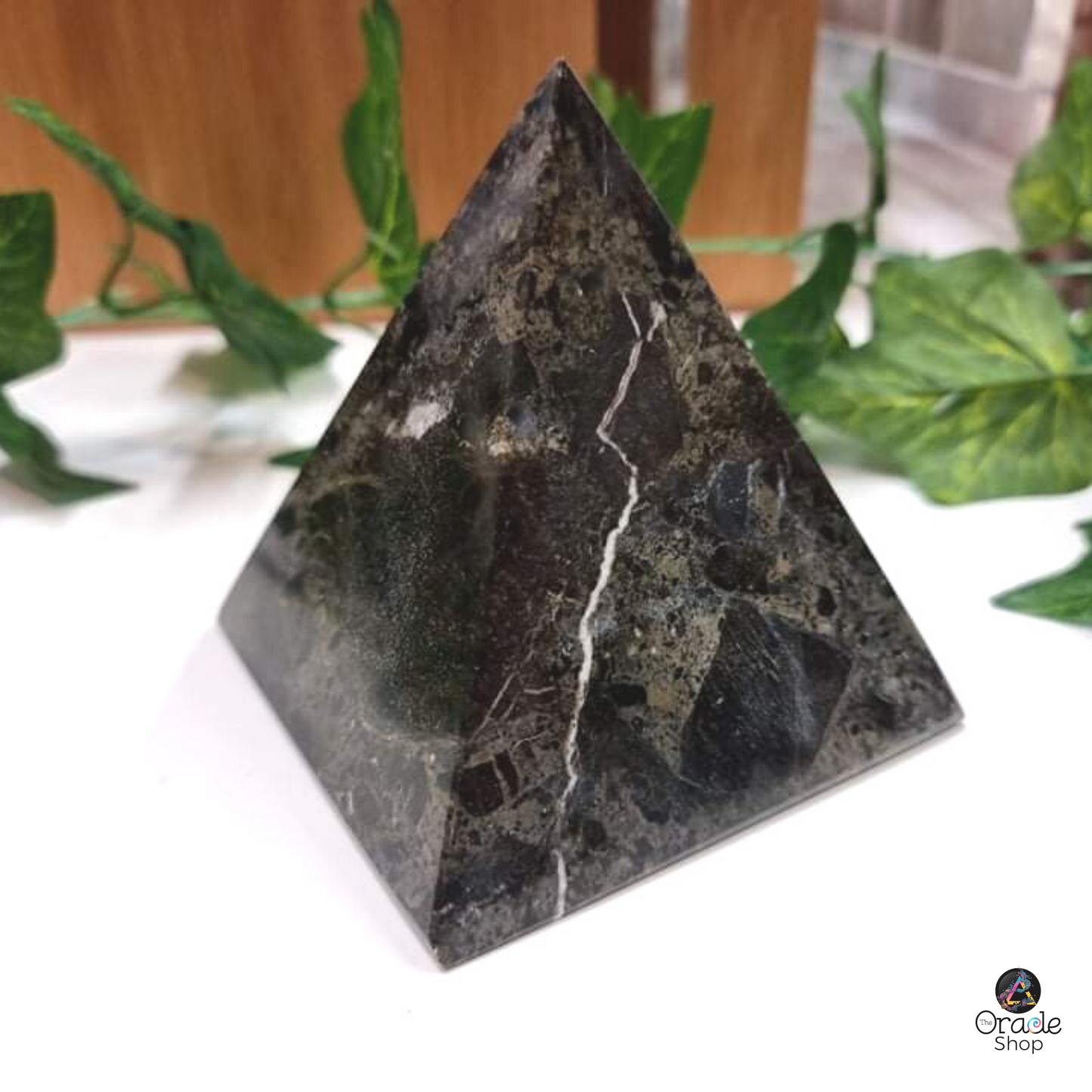 Black Onyx Pyramid 002