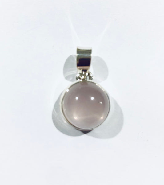 Rose Quartz Round Pendant in 925 Silver