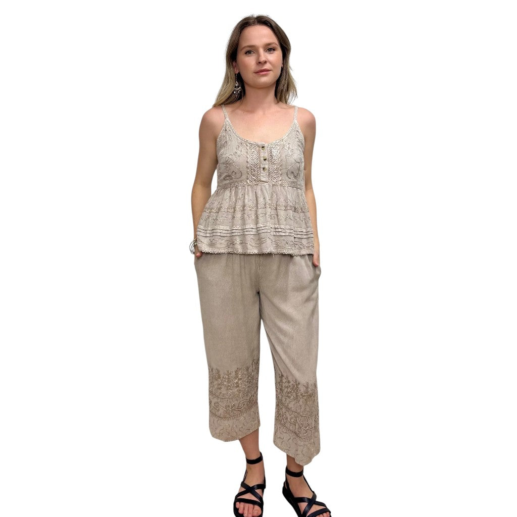 Capri Stonewash Pant