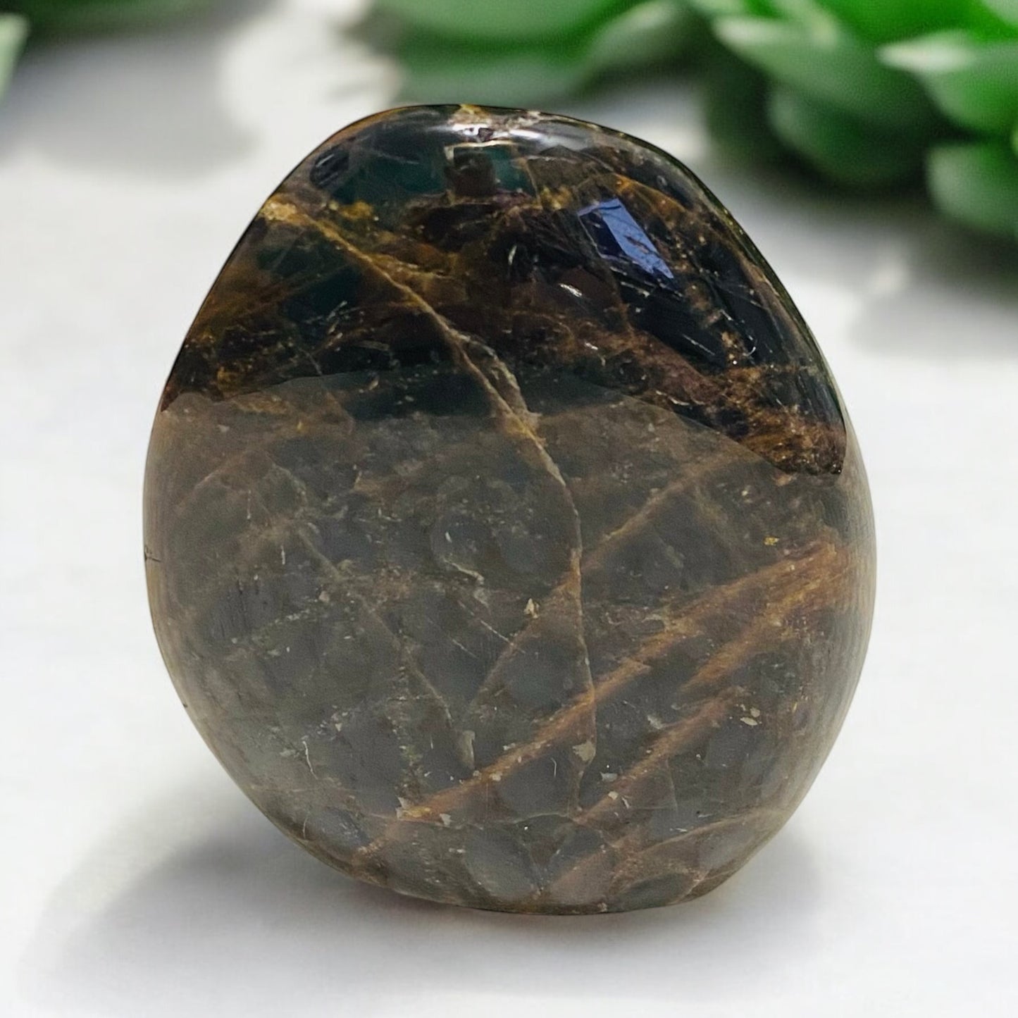 Black Moonstone Freeform 001