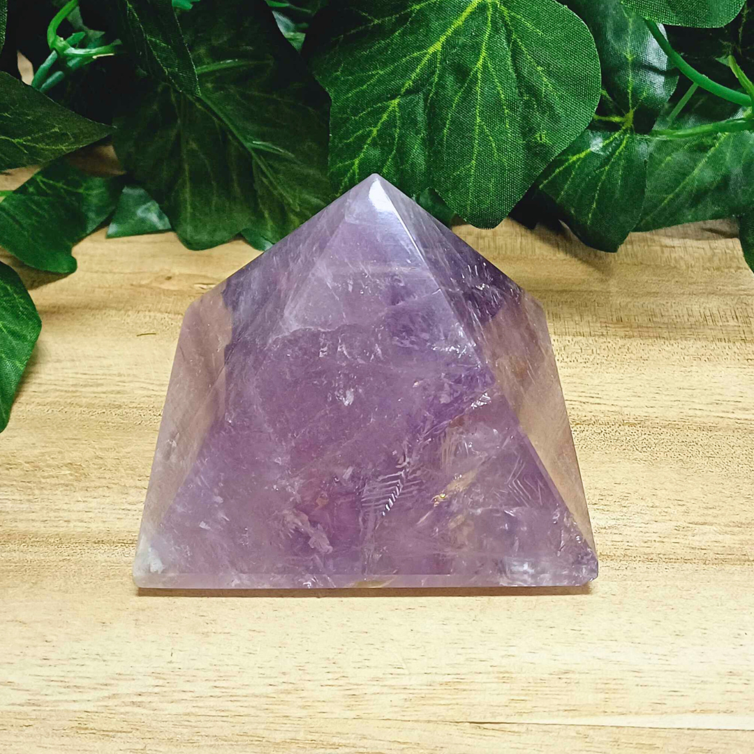 Amethyst Pyramid 001