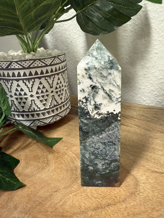 Moss Agate Obelisk 01