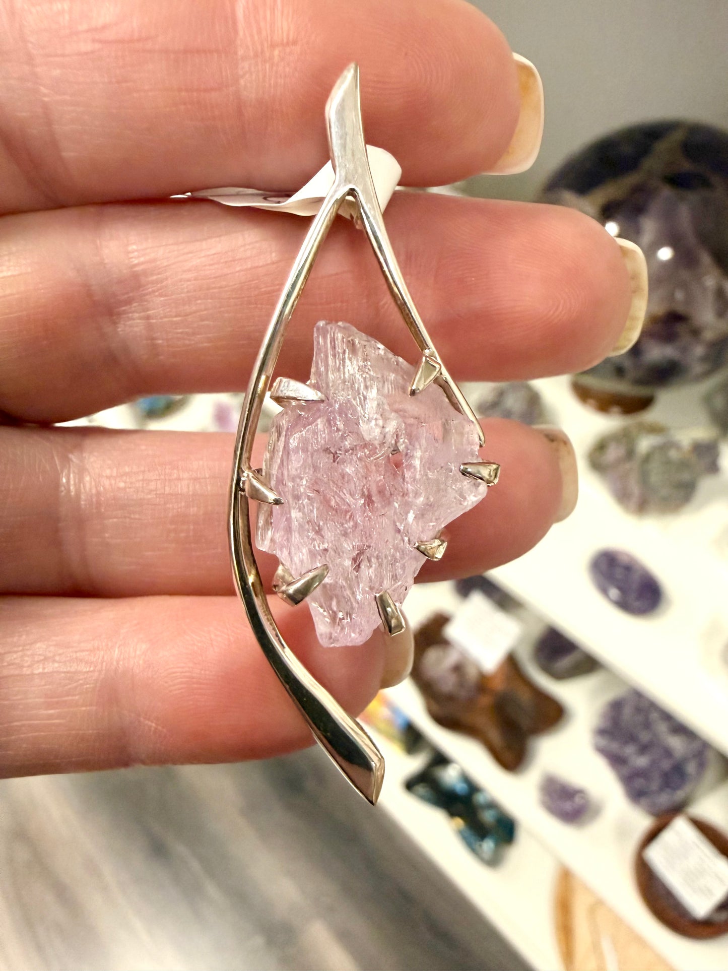 Kunzite AAA Pendant in Silver