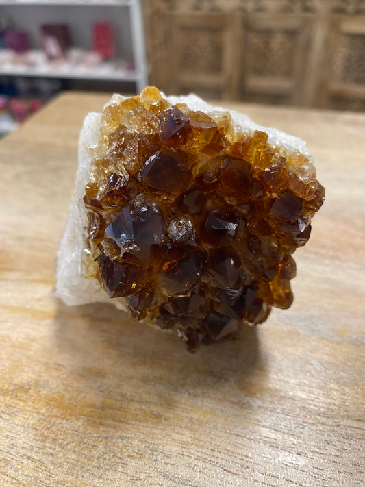 Citrine Base Cut 012