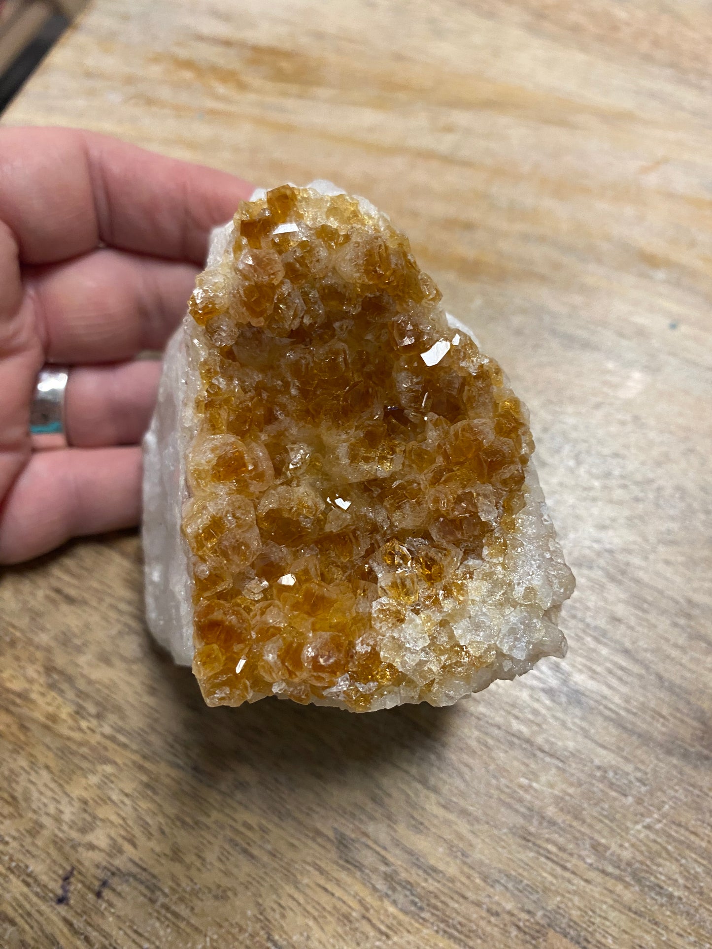 Citrine Base Cut 016