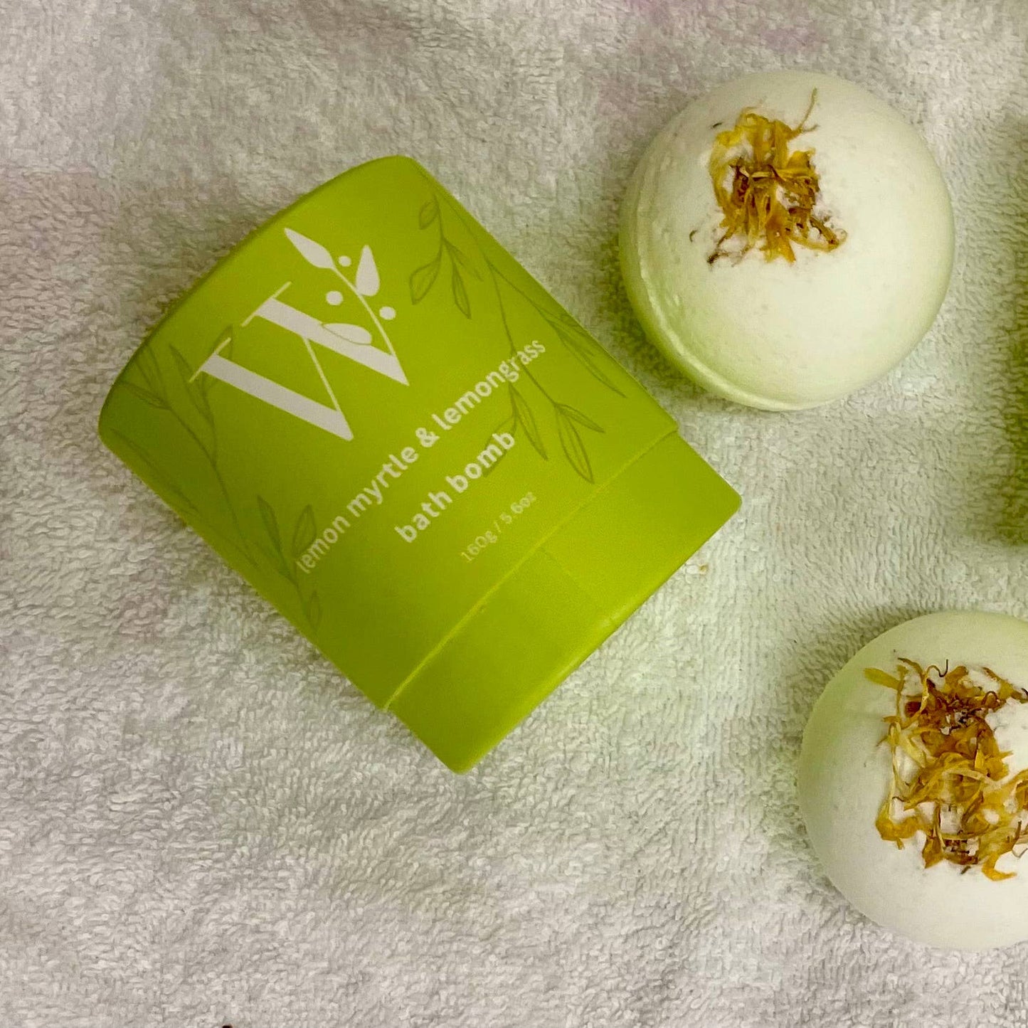Bath Bombs - rounds: Lemon myrtle & lemongrass
