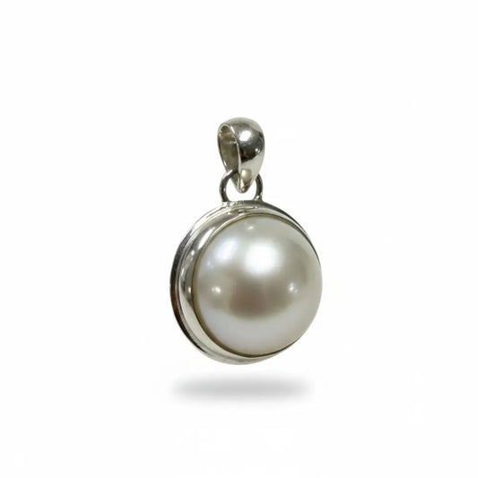 Freshwater Pearl Circle Pendant in Silver PENDANT