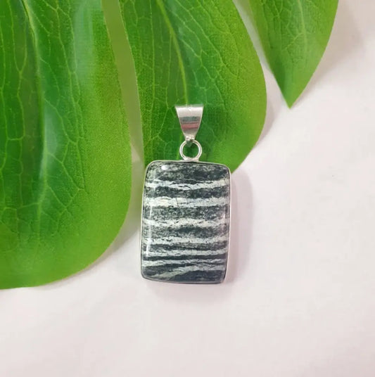 Serpentine Rectangle Pendant PENDANT