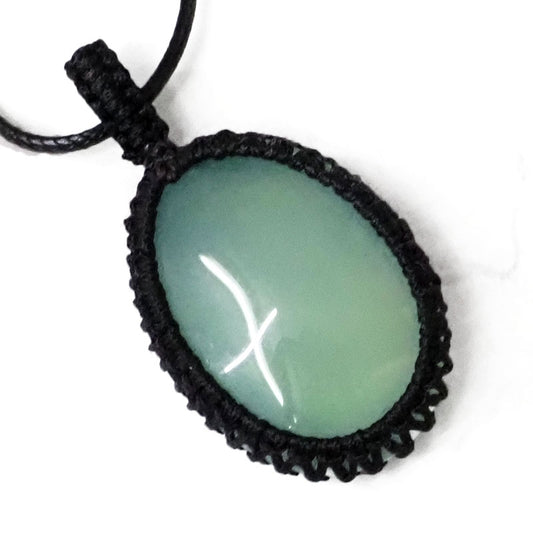 Aventurine Macrame Netted Pendant